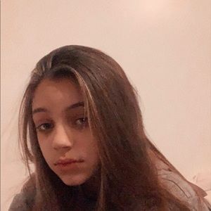 Meet your Posher, Layla